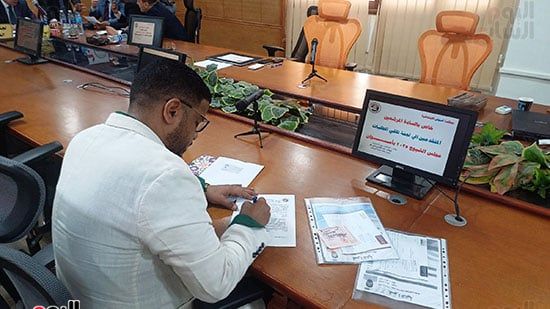 جانب-من-تقديم-اوراق-الترشيح جانب-من-تقديم-اوراق-الترشيح