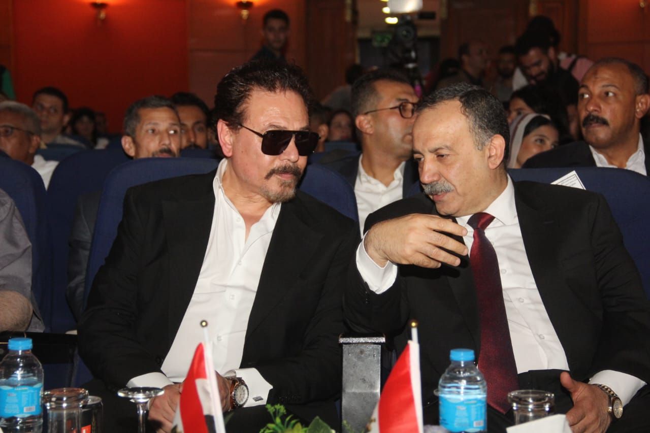 أسيوط تحتفي بختام فعالياتها في المهرجان القومي للمسرح المصري (2) أسيوط تحتفي بختام فعالياتها في المهرجان القومي للمسرح المصري (2)