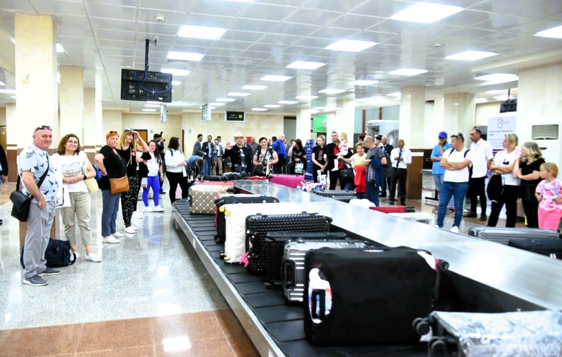ستقبال 147رحلة شارتر بمطاري مرسى مطروح والعلمين منذ بداية المصيف ستقبال 147رحلة شارتر بمطاري مرسى مطروح والعلمين منذ بداية المصيف