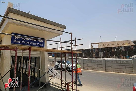 جولة بمحطات الخط الرابع لمترو الأنفاق (13) جولة بمحطات الخط الرابع لمترو الأنفاق (13)