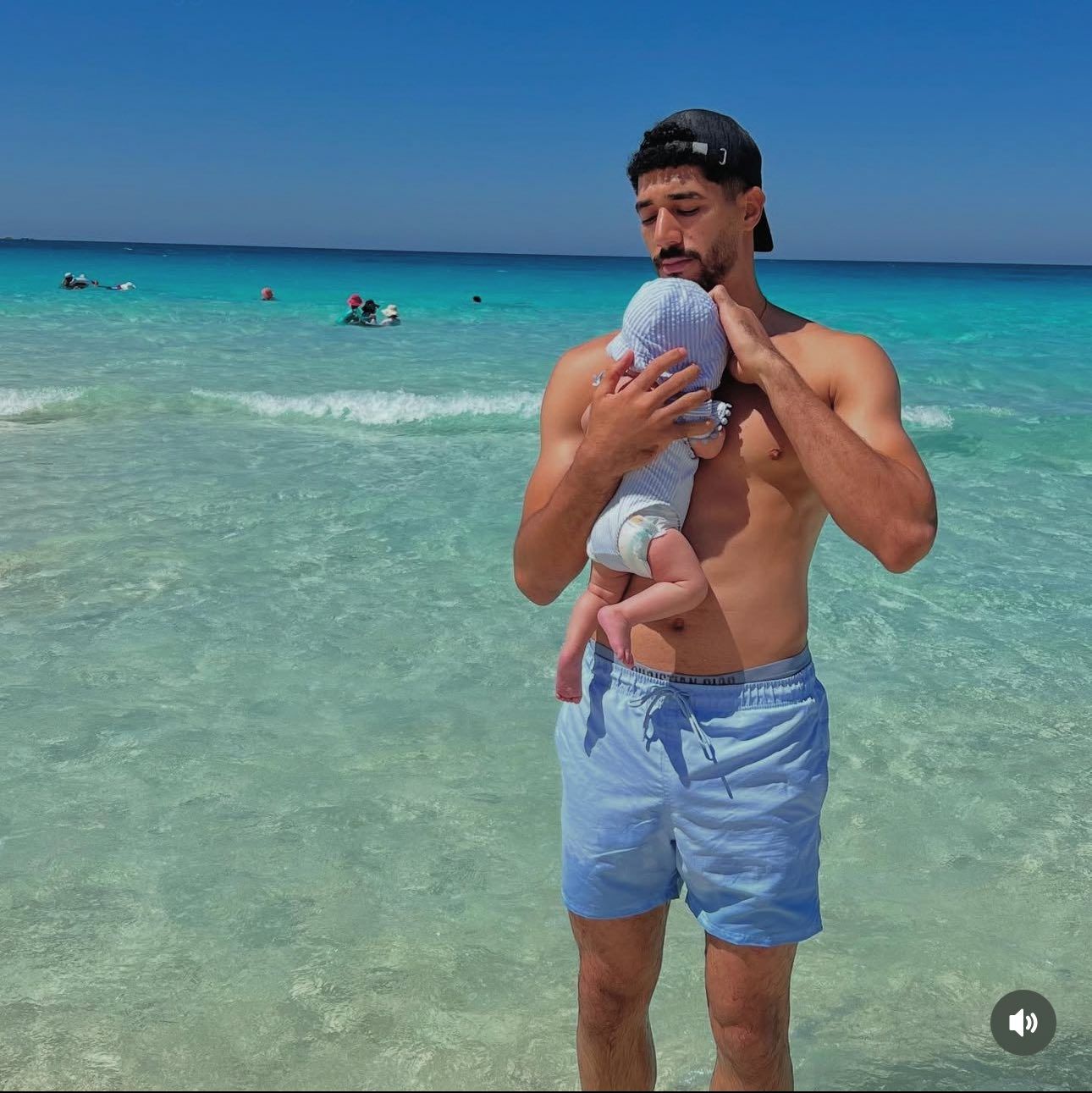 محمد سيحا حارس الأهلي محمد سيحا حارس الأهلي