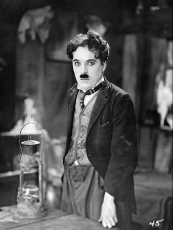 100 عام على إخراج فيلم حمى الذهب لتشارلى تشابلن (1)