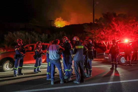 أكثر من 230 رجل إطفاء ودعم جوي ينتشرون في جزيرة كريت (10) أكثر من 230 رجل إطفاء ودعم جوي ينتشرون في جزيرة كريت (10)