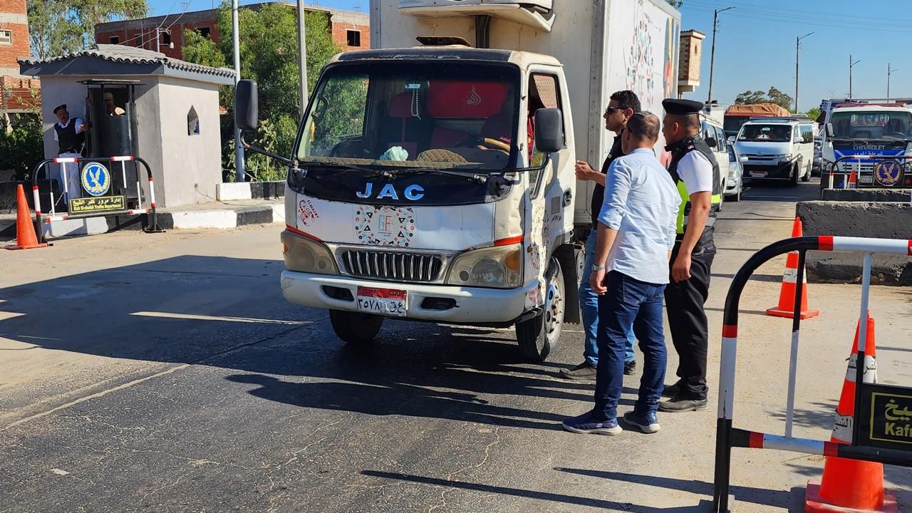 جانب من الحملات المرورية جانب من الحملات المرورية