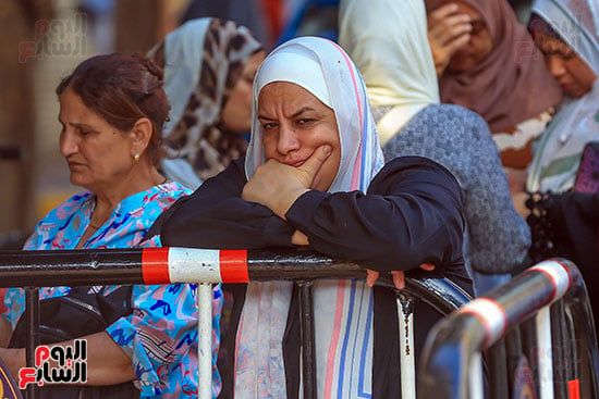 سيدة في اخر يوم امتحان سيدة في اخر يوم امتحان
