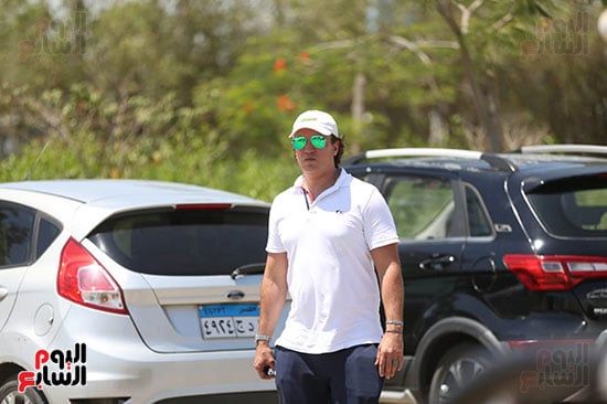 جنازة سامح عبد العزيز (1) جنازة سامح عبد العزيز (1)