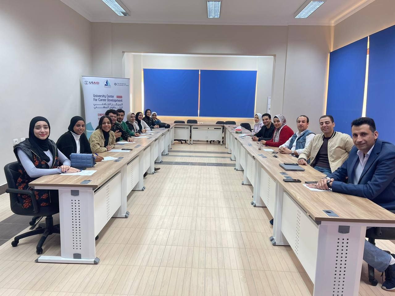 جانب من هيئة التدريس بالجامعة جانب من هيئة التدريس بالجامعة