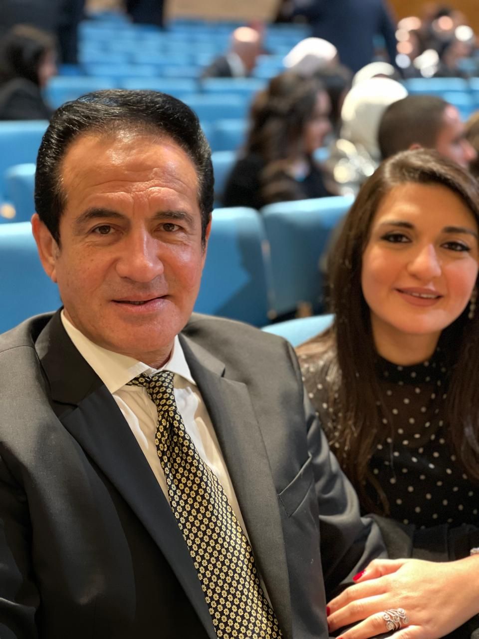 محمد ثروت وابنته داليا محمد ثروت وابنته داليا