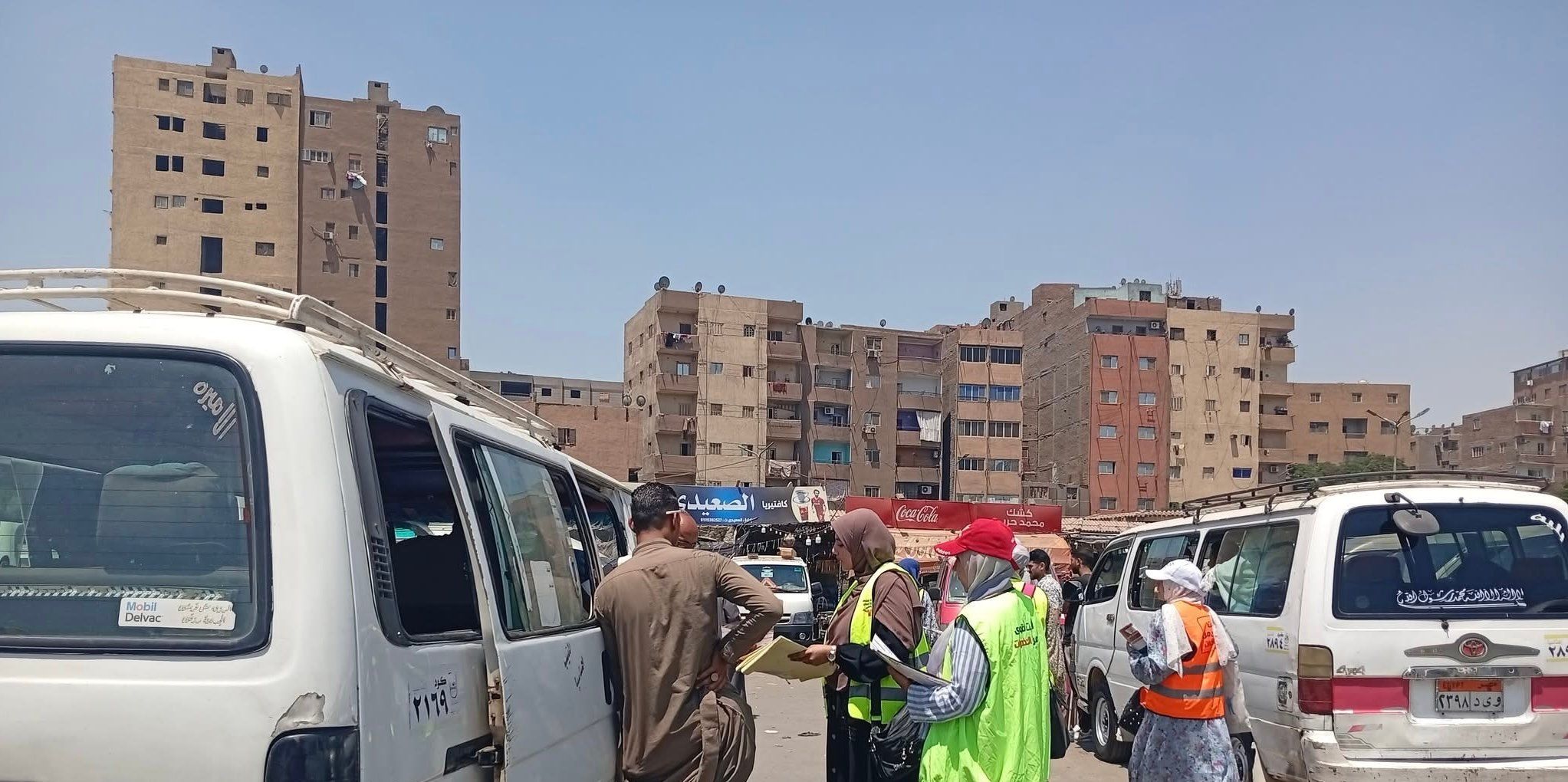 جانب من حملة صندوق مكافحة الإدمان في المحافظات لرفع وعي السائقين بخطورة المخدرات المخدرة جانب من حملة صندوق مكافحة الإدمان في المحافظات لرفع وعي السائقين بخطورة المخدرات المخدرة