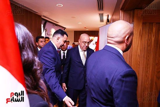 الدكتور عاصم الجزار رئيس حزب الجبهة الوطنية الدكتور عاصم الجزار رئيس حزب الجبهة الوطنية