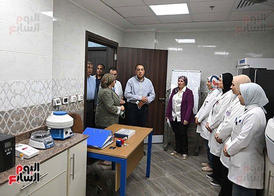 رئيس الوزراء يتفقد مستشفى شرق الإسكندرية (10) رئيس الوزراء يتفقد مستشفى شرق الإسكندرية (10)