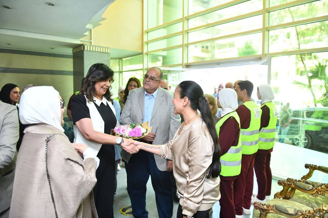 مبادرة إحنا السند (1) مبادرة إحنا السند (1)