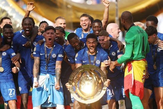 تشيلسى يتوج بلقب كأس العالم للأندية تشيلسى يتوج بلقب كأس العالم للأندية