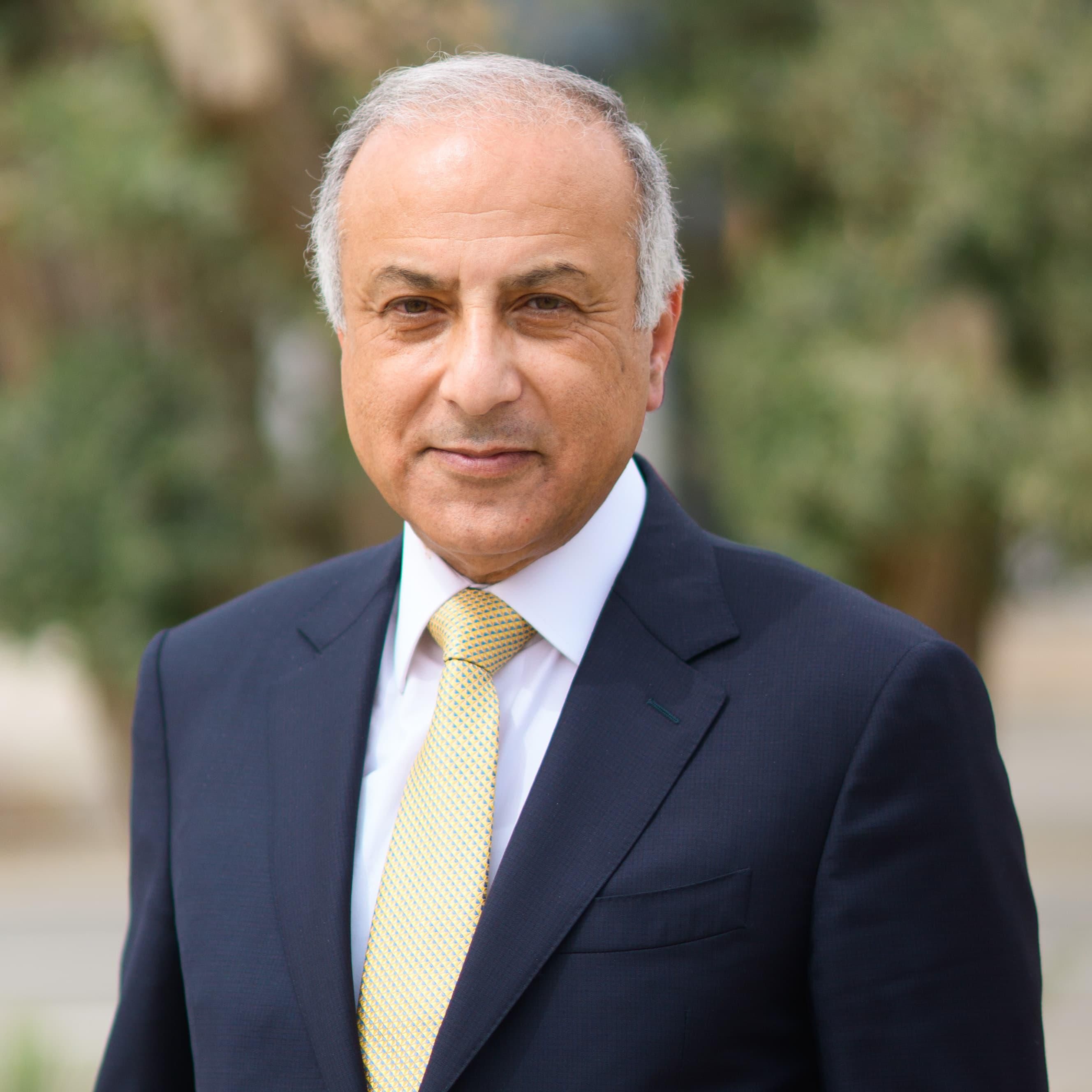 الدكتور حسام الملاحي رئيس جامعة باديا (2) الدكتور حسام الملاحي رئيس جامعة باديا (2)