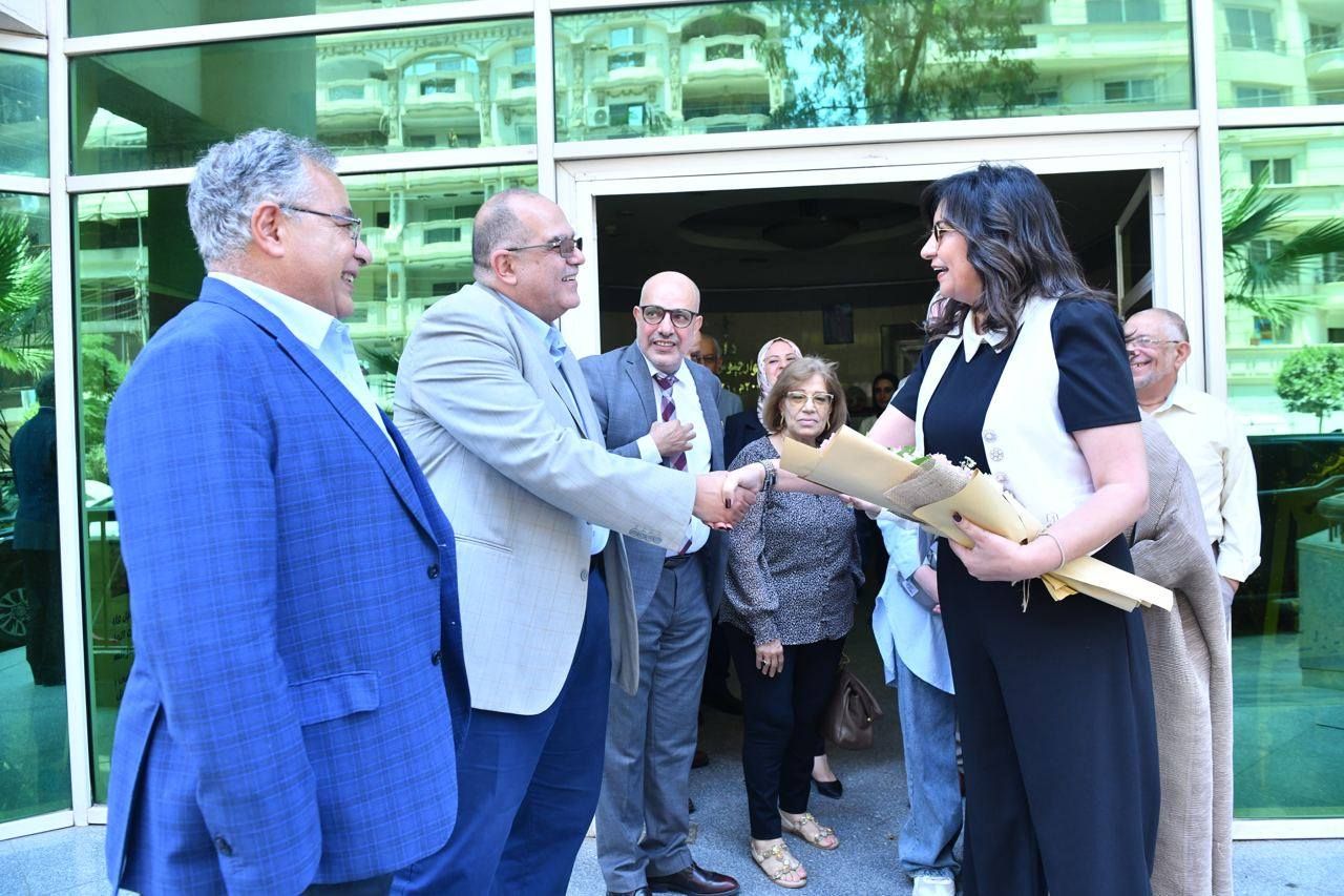 مبادرة إحنا السند (6) مبادرة إحنا السند (6)