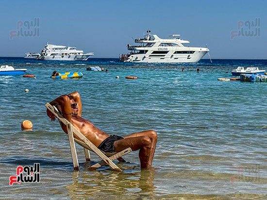 الاستمتاع على شواطىء شرم الشيخ الاستمتاع على شواطىء شرم الشيخ