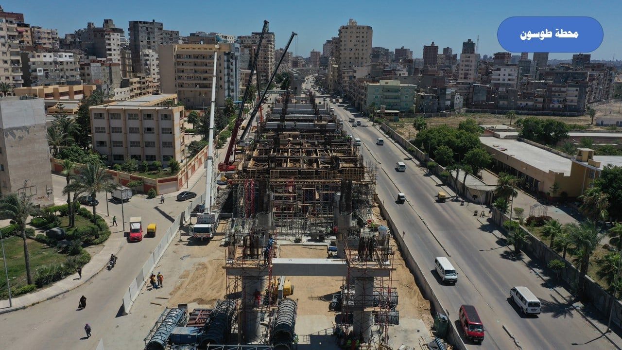 تركيب الكمرات بمشروع المرحلة الأولى من مترو الإسكندرية (2)