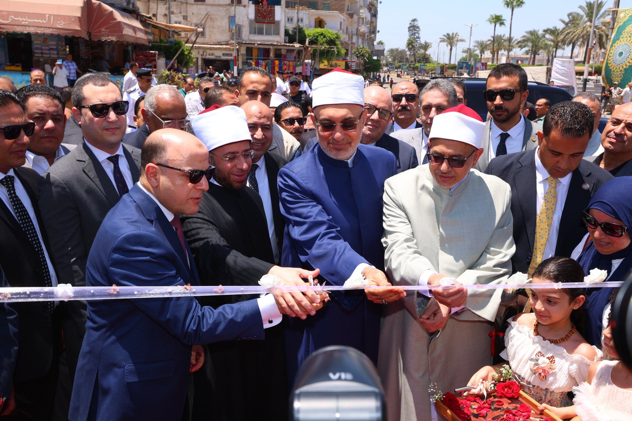 وزير الاوقاف والمفتي يفتتحان تطوير ساحة ابراهيم الدسوقي وزير الاوقاف والمفتي يفتتحان تطوير ساحة ابراهيم الدسوقي