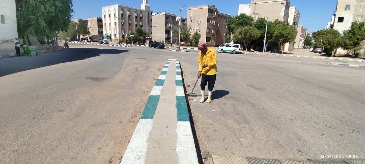 نظافة غير مسبوقة فى شوارع الخارجه