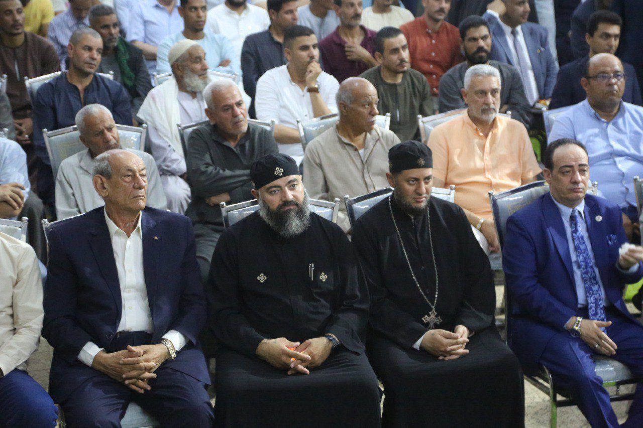 الجبهة الوطنية يبدأ دعايته الانتخابية بالمنيا بمؤتمر حاشد لدعم البدري (3) الجبهة الوطنية يبدأ دعايته الانتخابية بالمنيا بمؤتمر حاشد لدعم البدري (3)