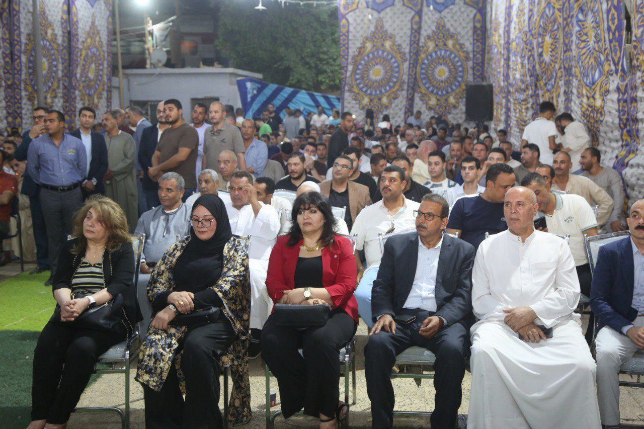 الجبهة الوطنية يبدأ دعايته الانتخابية بالمنيا بمؤتمر حاشد لدعم البدري (8) الجبهة الوطنية يبدأ دعايته الانتخابية بالمنيا بمؤتمر حاشد لدعم البدري (8)