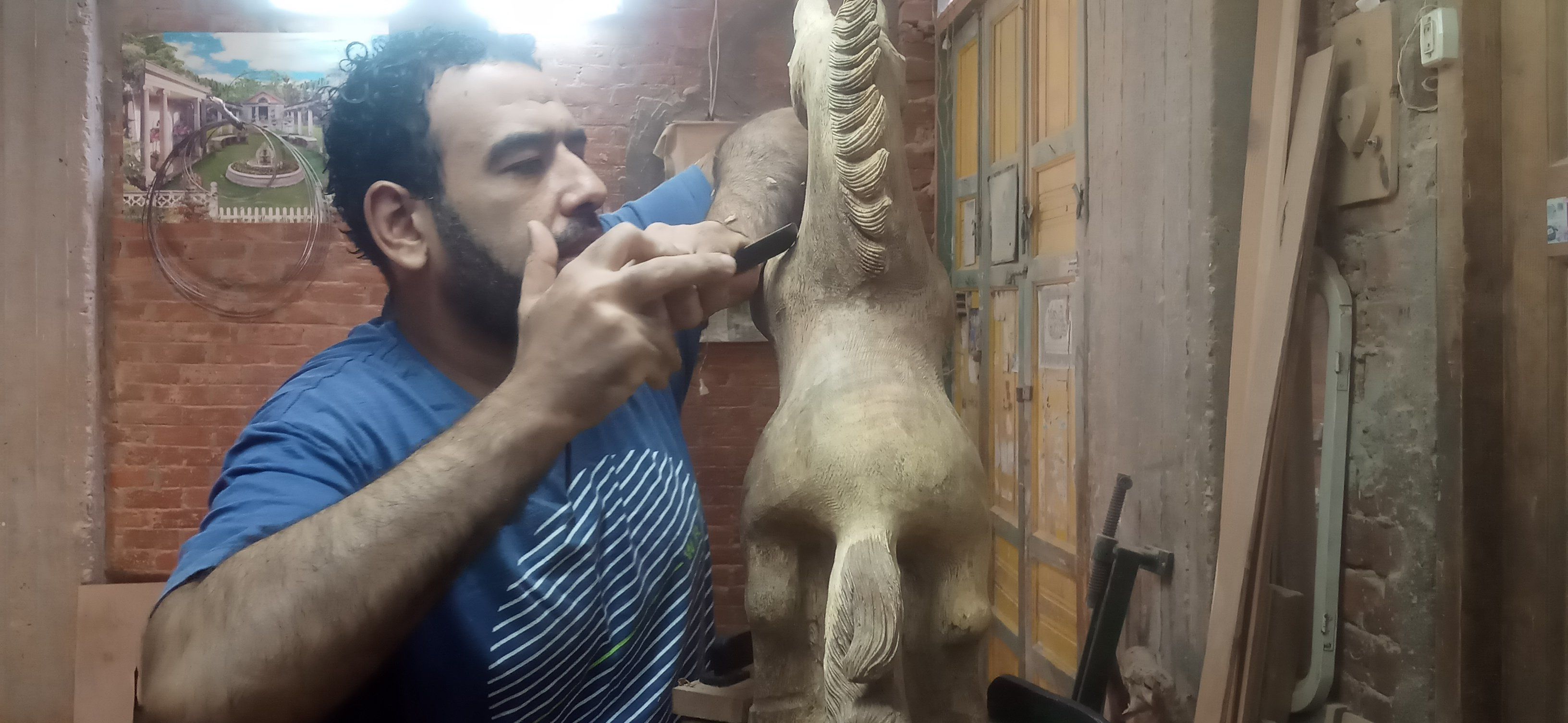 نحات اخشاب دمياطي نحات اخشاب دمياطي