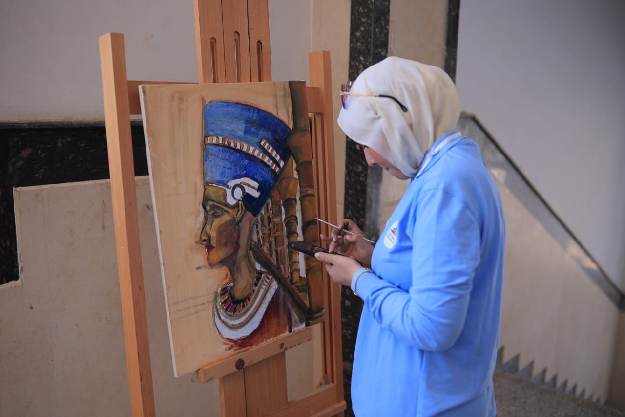 خلال الرسم خلال الرسم
