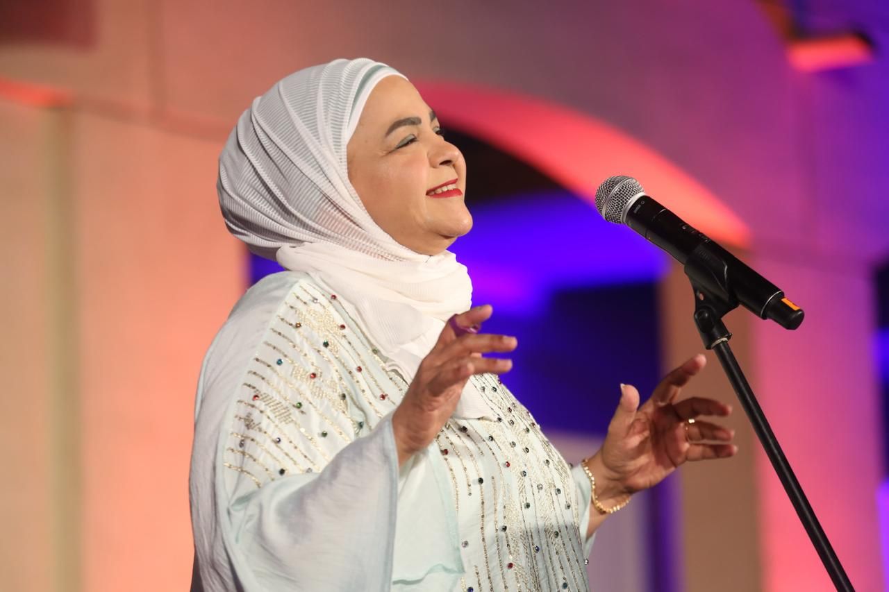 الفنانة حنان ماضي الفنانة حنان ماضي