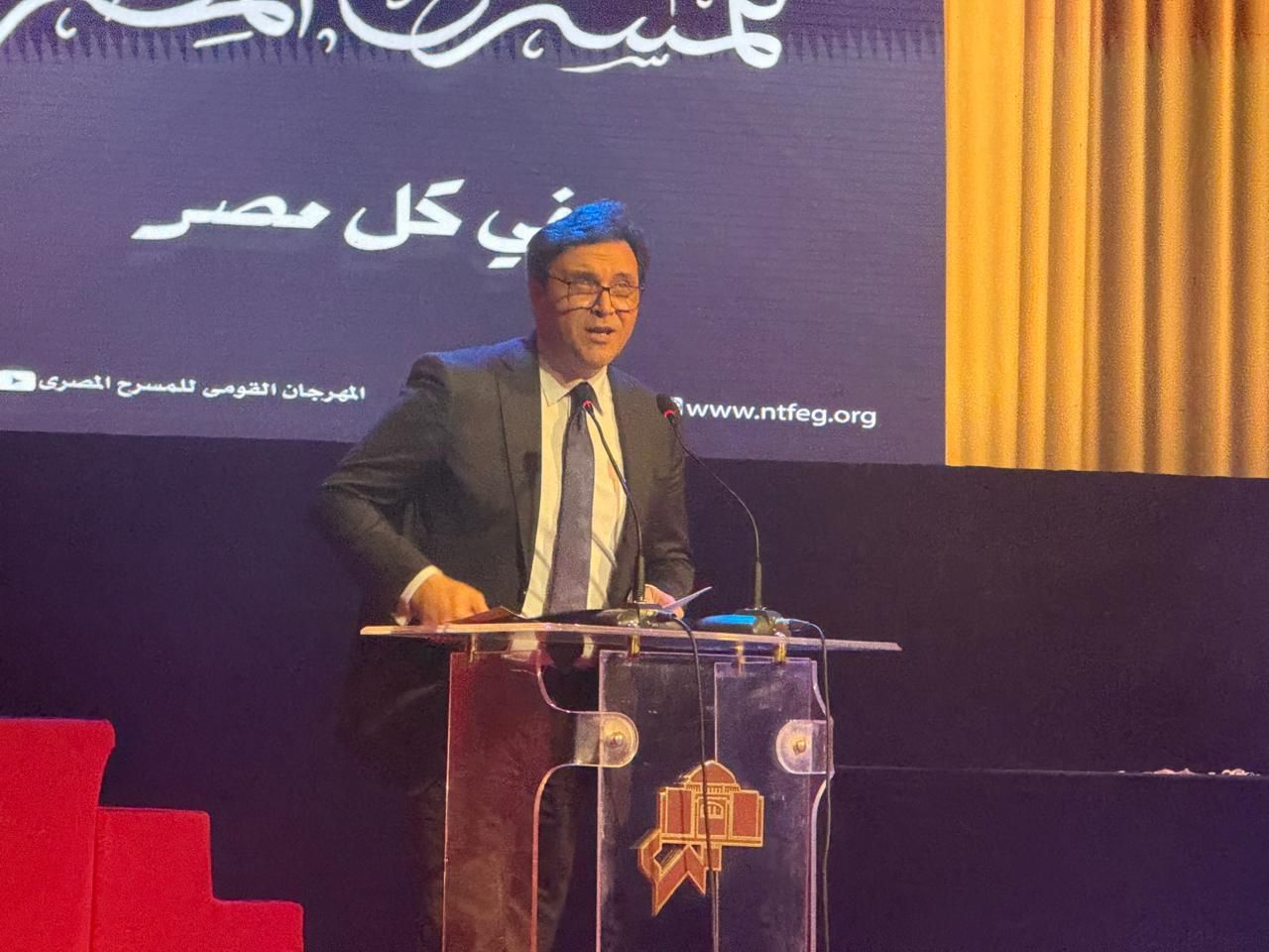 وزير الثقافة أحمد فؤاد هنو المسرح حق أصيل لكل مواطن ونسأل الدعاء لسيدة المسرح العربي (1) وزير الثقافة أحمد فؤاد هنو المسرح حق أصيل لكل مواطن ونسأل الدعاء لسيدة المسرح العربي (1)