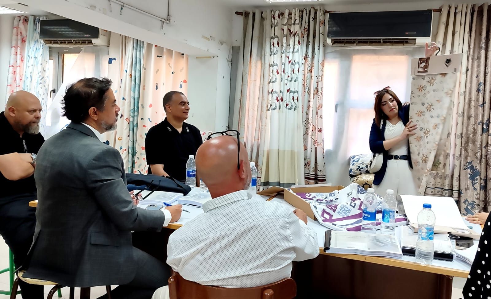 معرض تطوير الصناعة والمشروعات الصغيرة معرض تطوير الصناعة والمشروعات الصغيرة