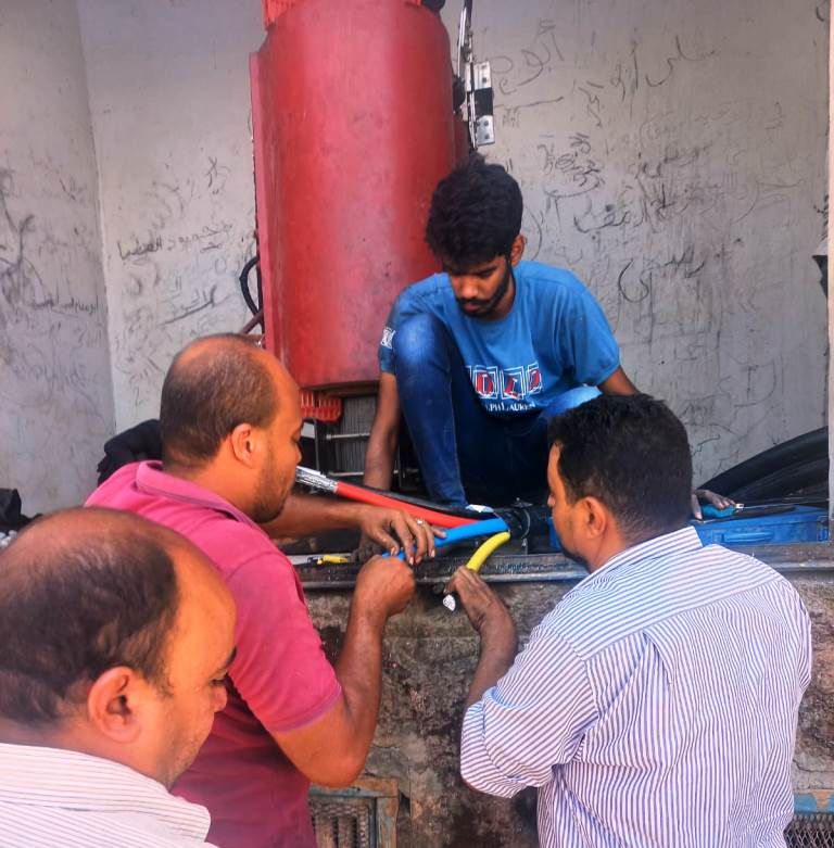 أعمال تركيب المحول الجديد أعمال تركيب المحول الجديد