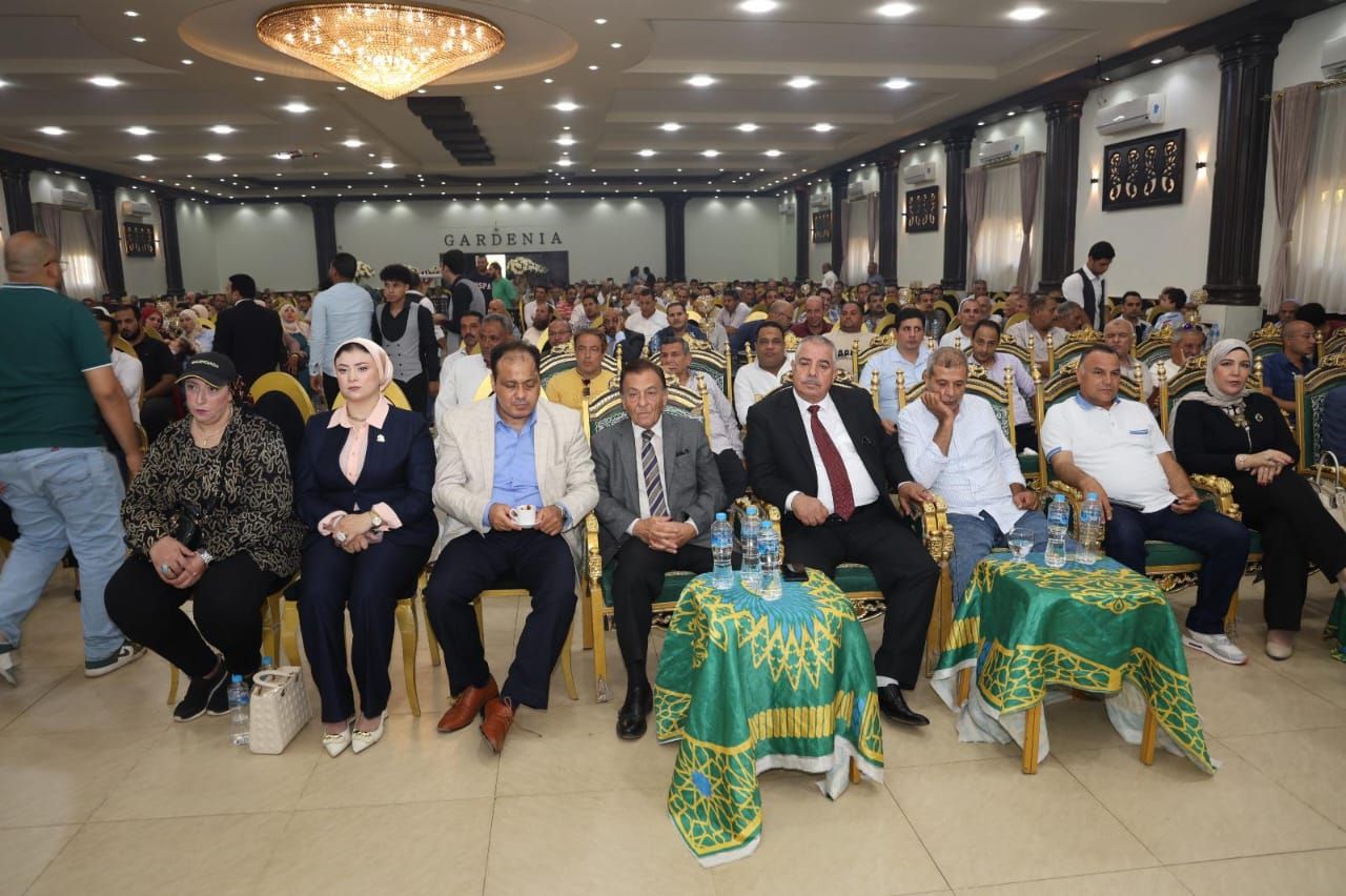 حزب الجبهة الوطنية يعقد مؤتمرًا حاشدًا بكفر شكر لدعم مرشحه لانتخابات الشيوخ (5) حزب الجبهة الوطنية يعقد مؤتمرًا حاشدًا بكفر شكر لدعم مرشحه لانتخابات الشيوخ (5)
