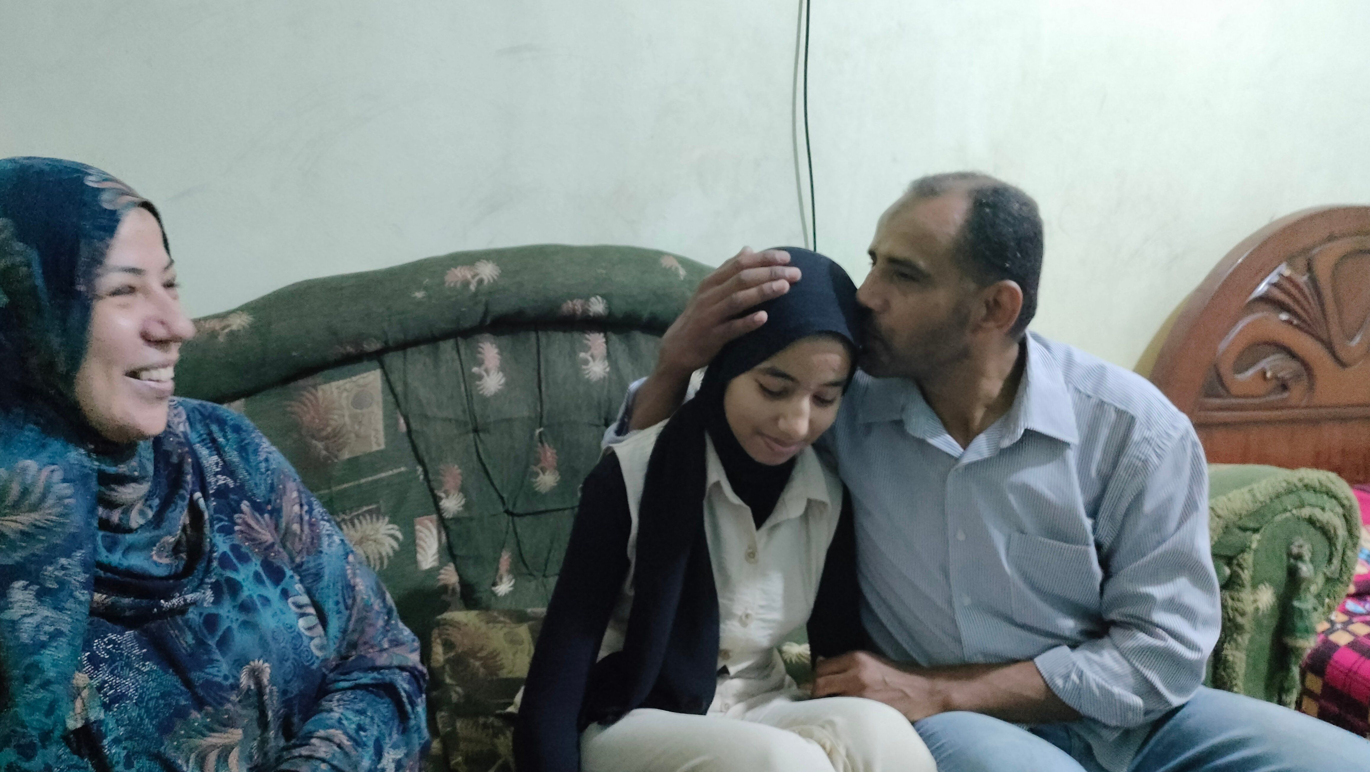 ندى الثالثة علمى رياضيات بالثانوية العامة (5) ندى الثالثة علمى رياضيات بالثانوية العامة (5)