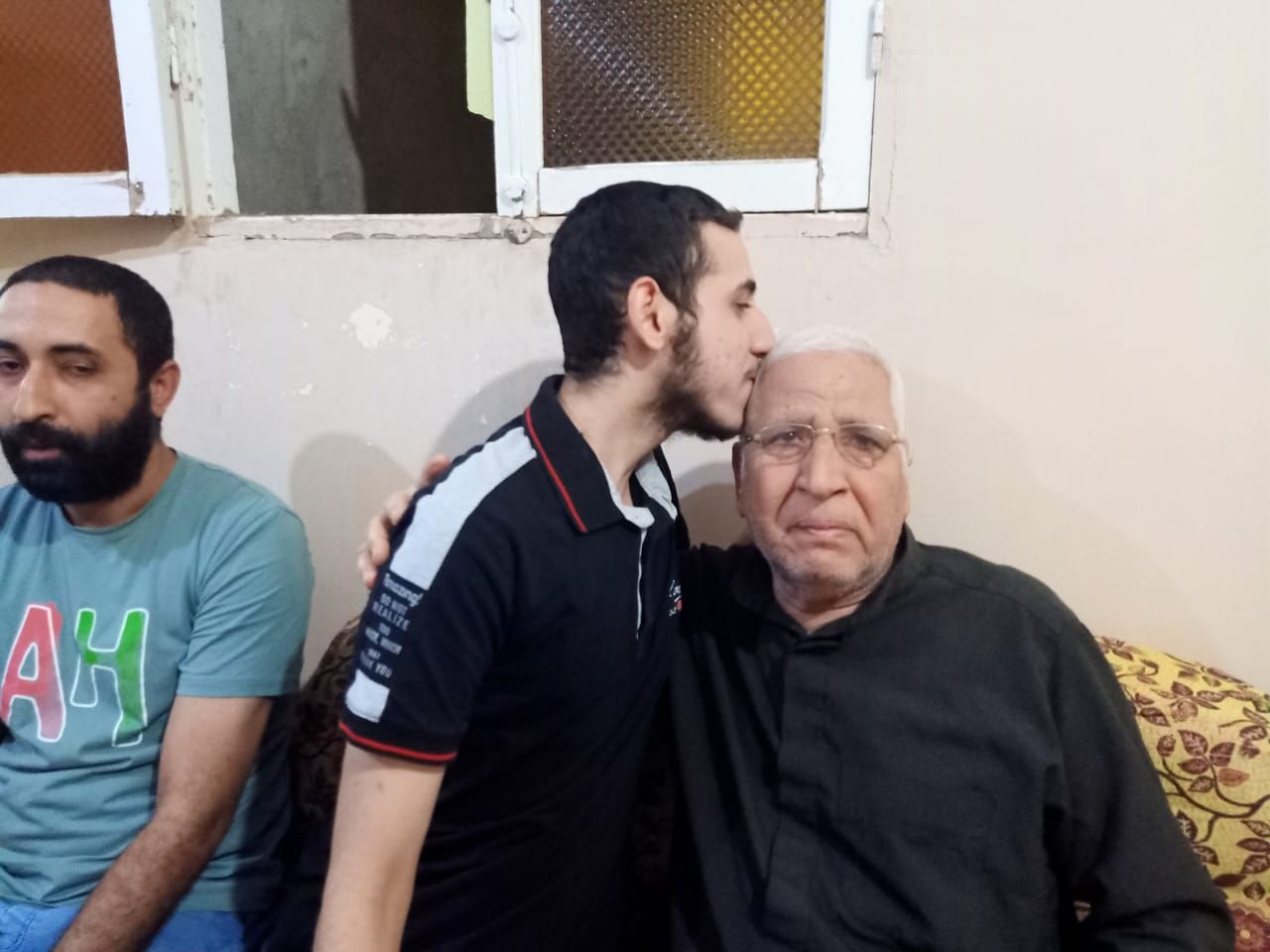 زغاريد وفرحة فى منزل الأولى علمى علوم ببنى سويف (5) زغاريد وفرحة فى منزل الأولى علمى علوم ببنى سويف (5)