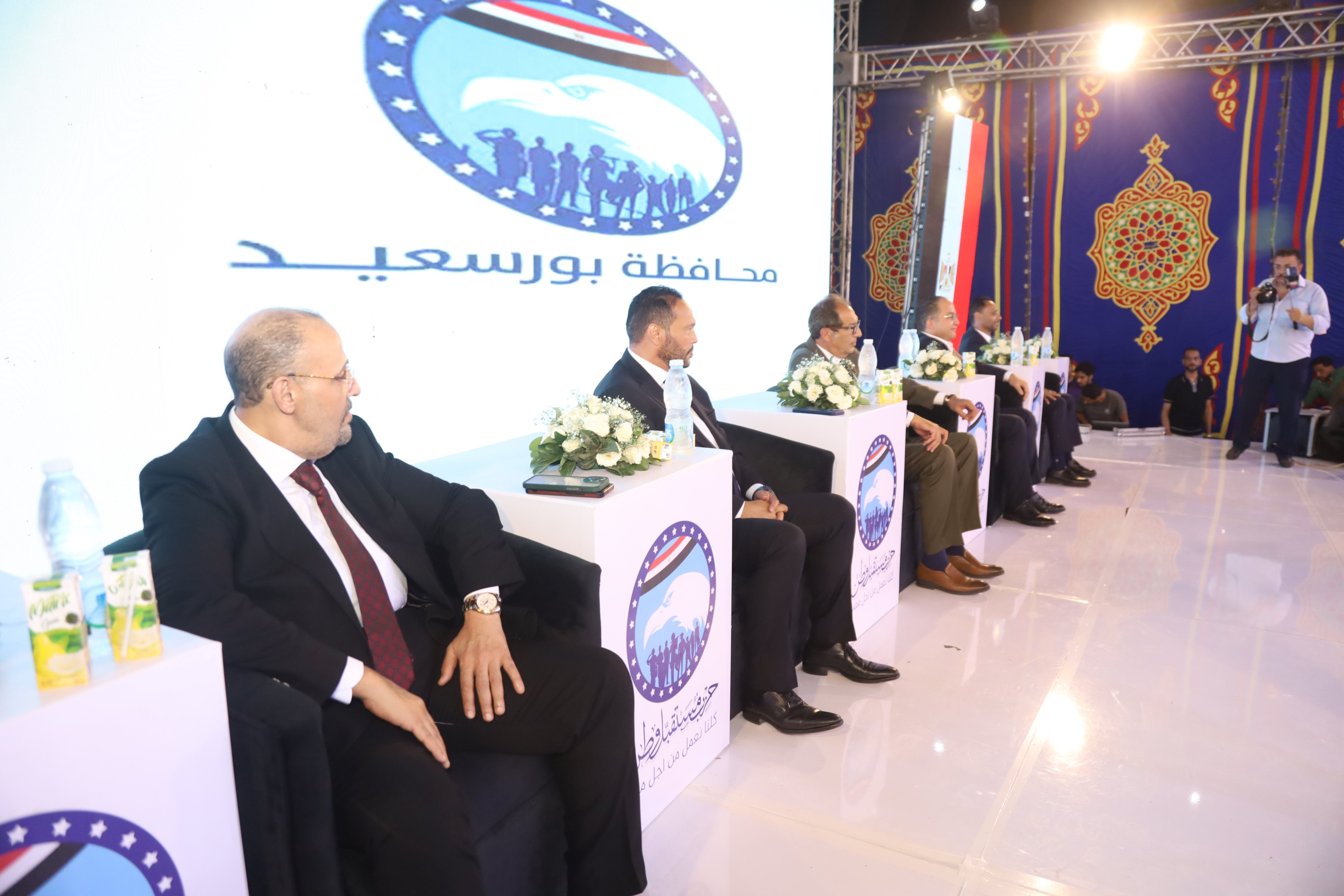المنصه المنصه