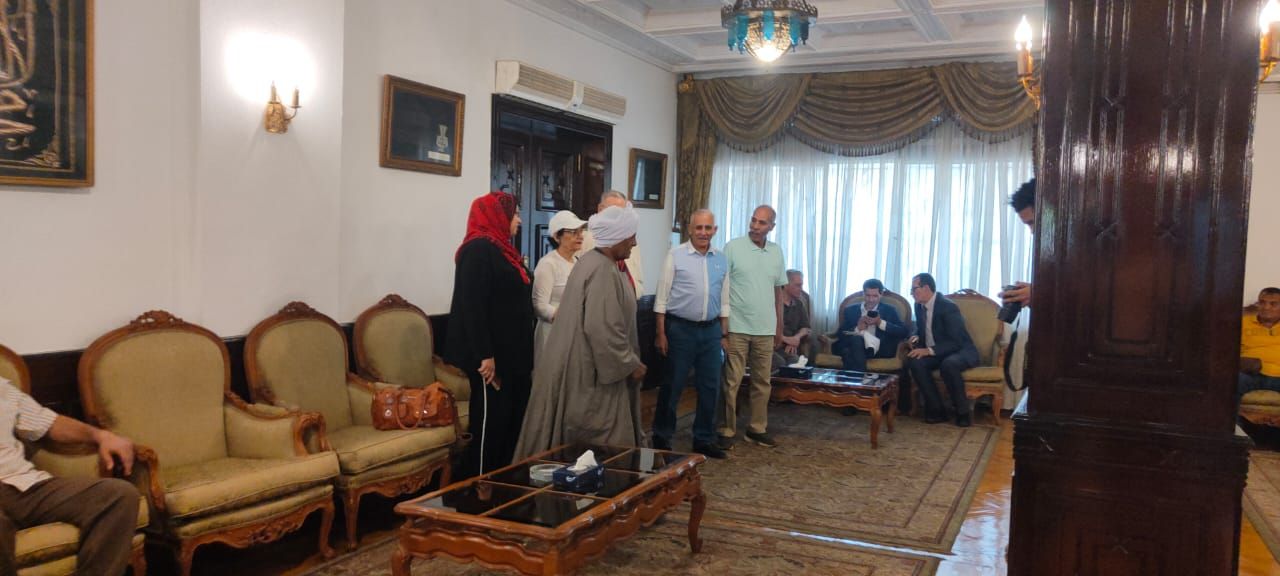 توافد المواطنين على ضريح الزعيم جمال عبد الناصر لإحياء ثورة 23 يوليو (4) توافد المواطنين على ضريح الزعيم جمال عبد الناصر لإحياء ثورة 23 يوليو (4)