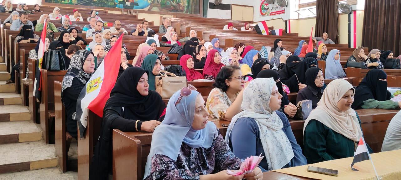 جانب من حضور ندوه الهيئة العامة للإستعلامات بالدقهلية جانب من حضور ندوه الهيئة العامة للإستعلامات بالدقهلية