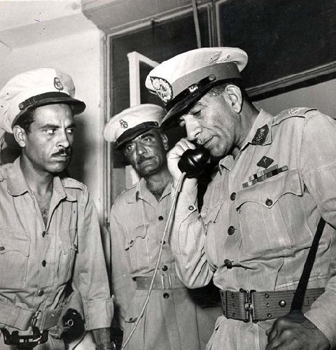 الرئيس_المصري_محمد_نجيب_مع_يوسف_صديق الرئيس_المصري_محمد_نجيب_مع_يوسف_صديق