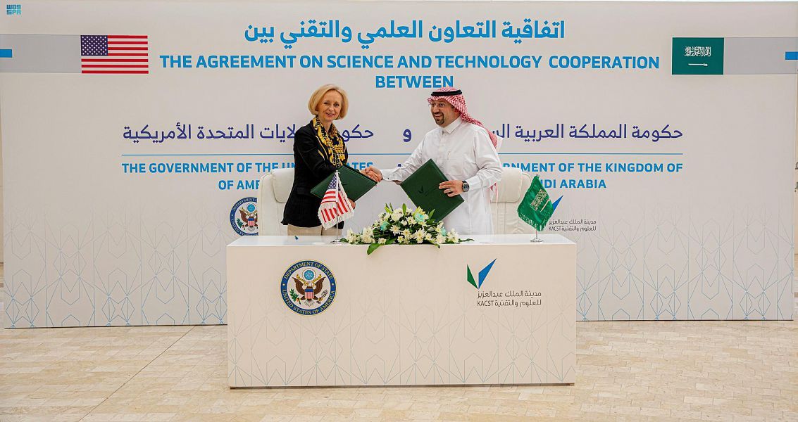 كاكست توقع بروتوكول تعديل وتمديد اتفاقية التعاون العلمي مع أمريكا