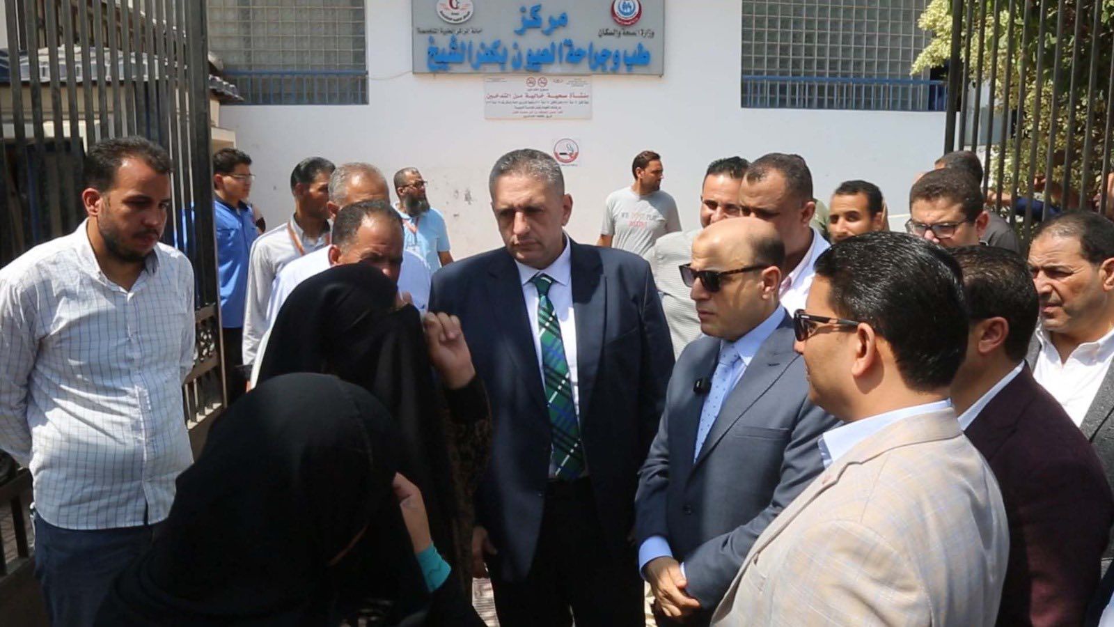 محافظ كفر الشيخ يلتقي بالمواطنين