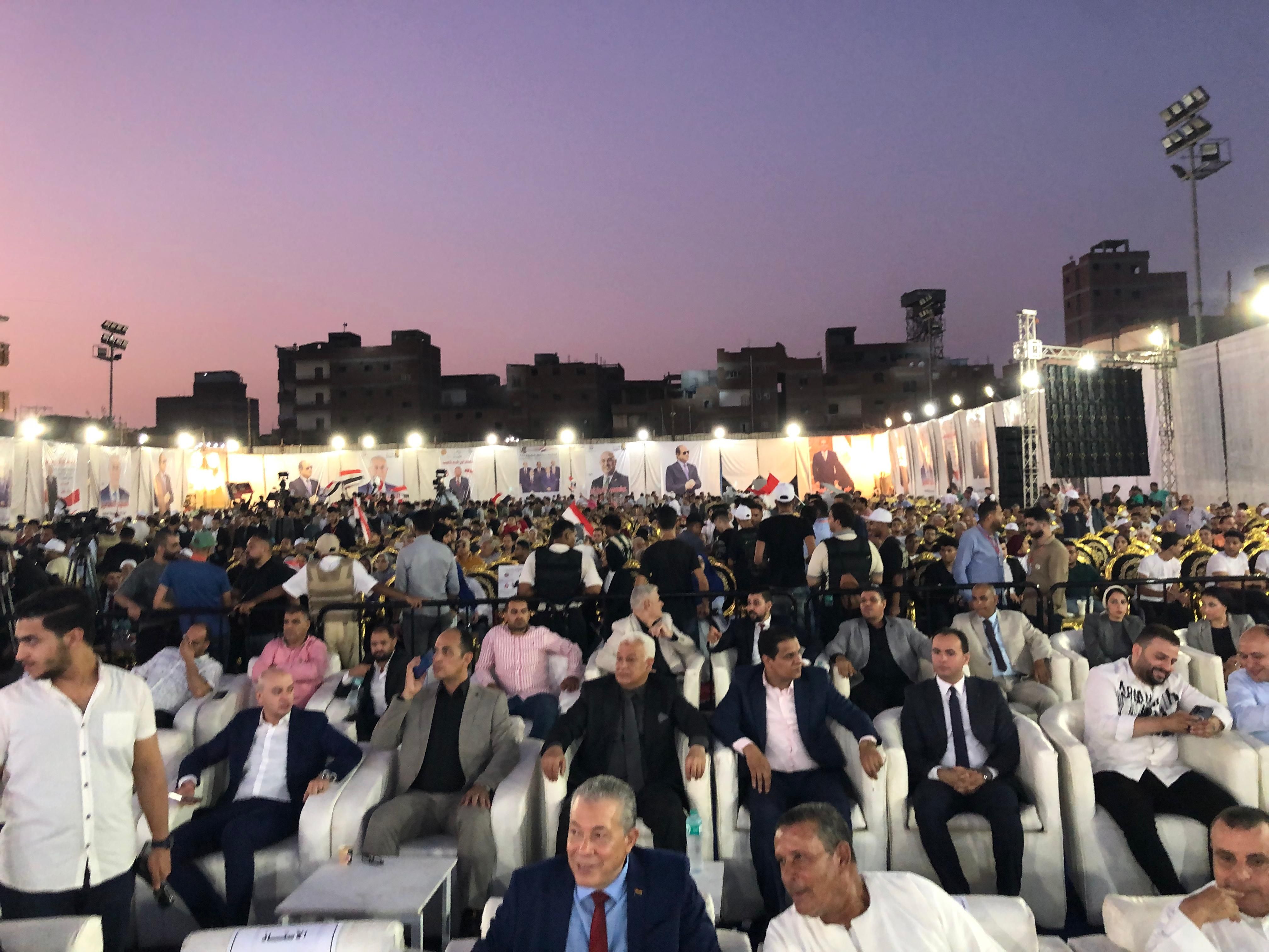 جانب من المؤتمر جانب من المؤتمر