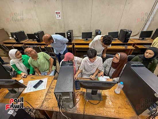 إقبال الطلاب على معامل التنسيق إقبال الطلاب على معامل التنسيق