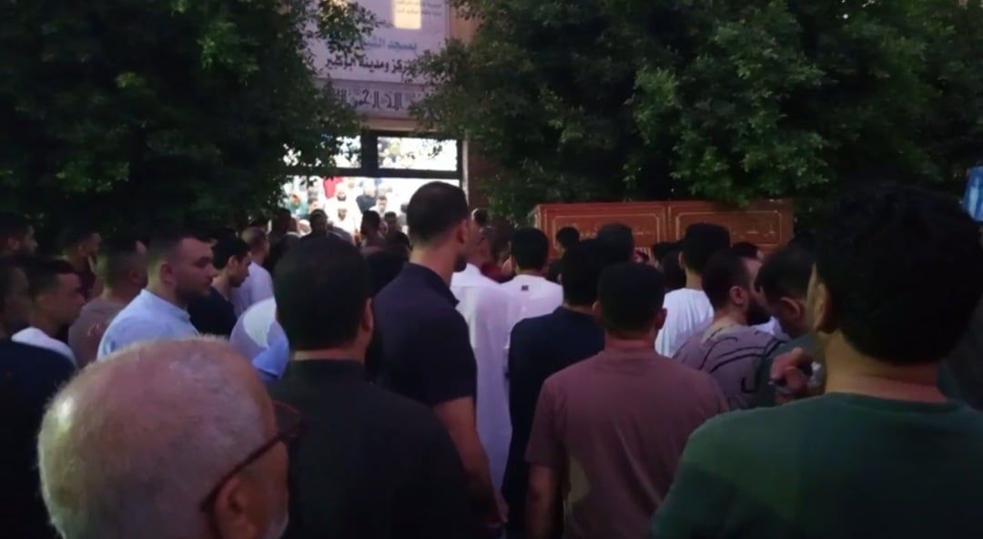 تشييع جثمانى طبيبين من الشرقية لقيا مصرعهما فى حادث أعلى الطريق الدائرى (3) تشييع جثمانى طبيبين من الشرقية لقيا مصرعهما فى حادث أعلى الطريق الدائرى (3)
