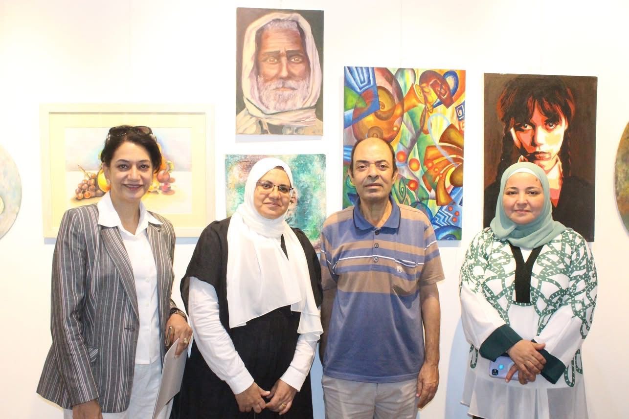 مديرية تعليم الجيزة تفتتح معرض معلمى التربية الفنية (2) مديرية تعليم الجيزة تفتتح معرض معلمى التربية الفنية (2)