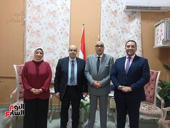 المتحدثين-فى-الصالون- المتحدثين-فى-الصالون-