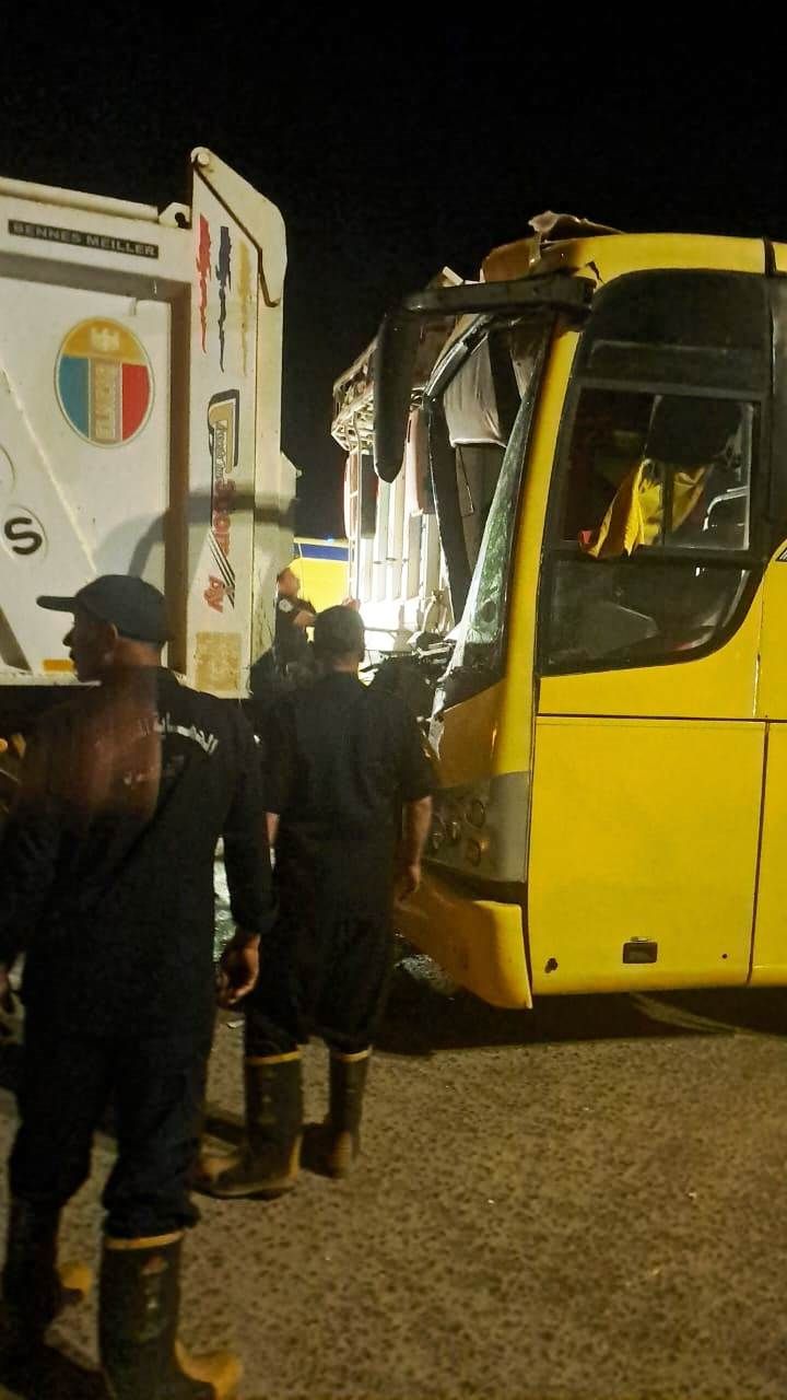 اتوبيس الحادث (2) اتوبيس الحادث (2)