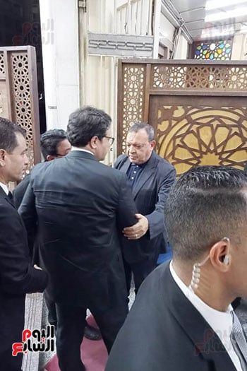 وزير الثقافة يقدم واجب العزاء وزير الثقافة يقدم واجب العزاء