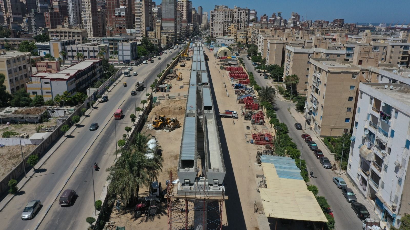 تركيب الكمرات وتقدم أعمال تنفيذ مشروع مترو الإسكندرية (7)