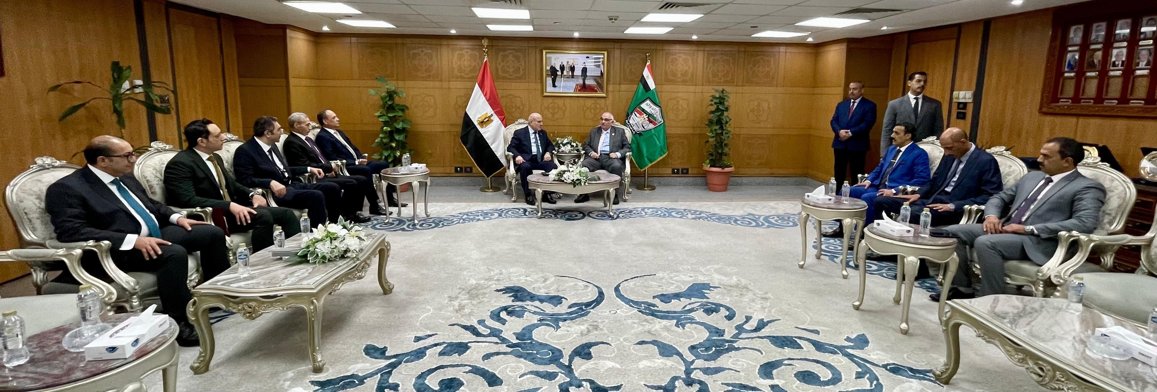 المستشار محمد الشناوي يزور رئيس هيئة قضايا الدولة (2)