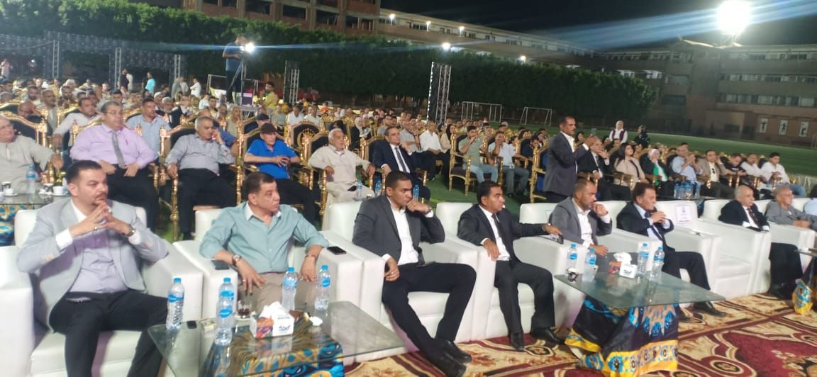المشاركين بالمؤتمر